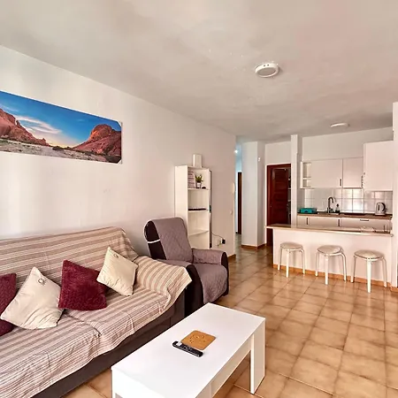 Apartment In Colina 2, Cristianos K105
